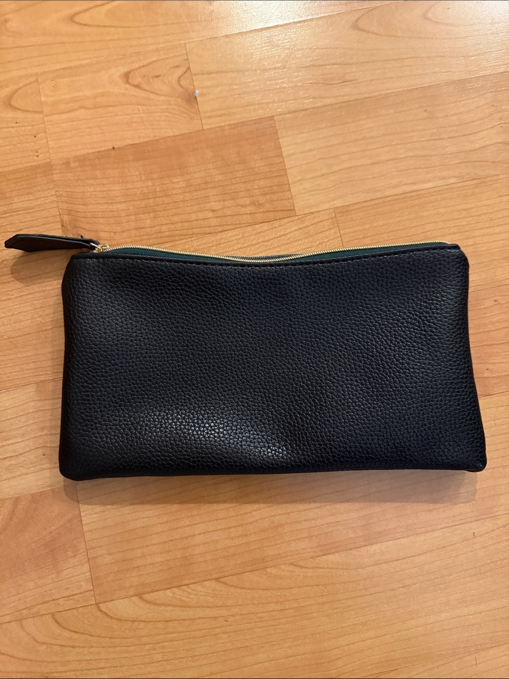 Classic Black Pebbled Toiletry Pouch - Sleek Travel Organizer